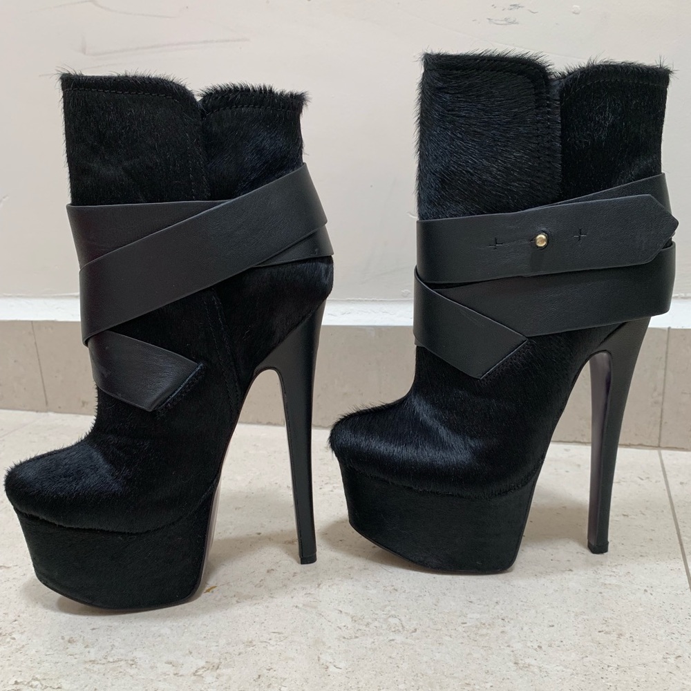 London Trash Fur Platform Boots